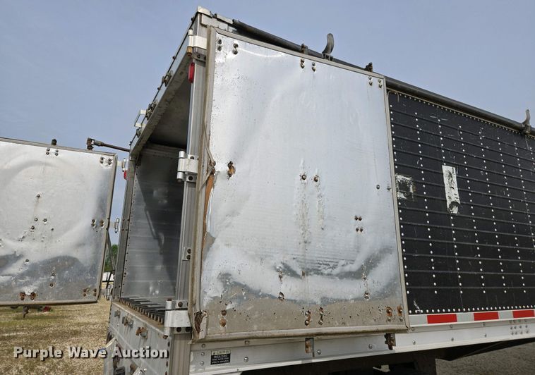 image for item EJ7476 2006 Wilson DWG-550WB walking floor trailer