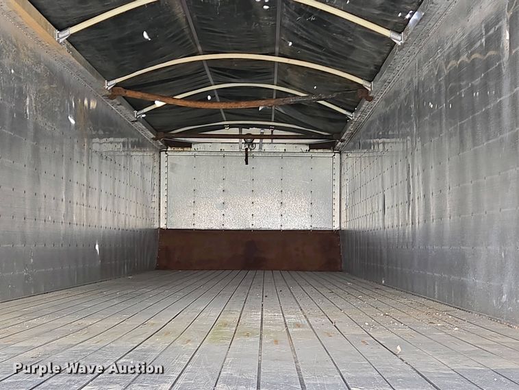 image for item EJ7476 2006 Wilson DWG-550WB walking floor trailer