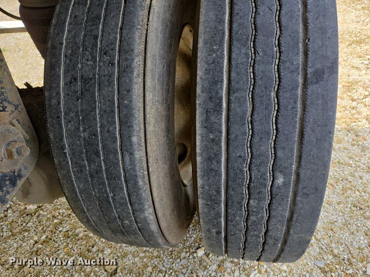 image for item EJ7476 2006 Wilson DWG-550WB walking floor trailer