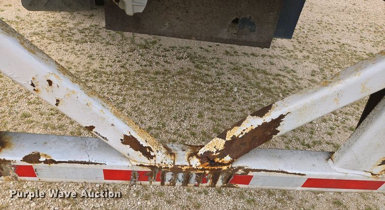 image for item EJ7477 2003 Wabash 1JJ dry van trailer