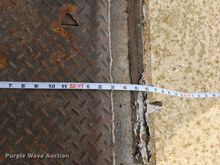 image for item EJ7477 2003 Wabash 1JJ dry van trailer