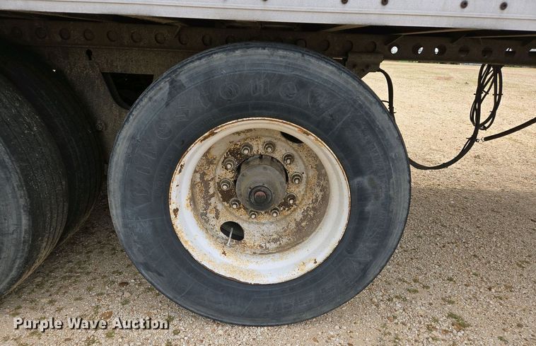 image for item EJ7477 2003 Wabash 1JJ dry van trailer