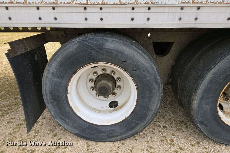 image for item EJ7477 2003 Wabash 1JJ dry van trailer