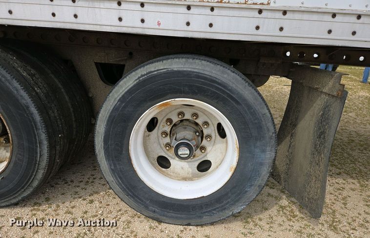 image for item EJ7477 2003 Wabash 1JJ dry van trailer