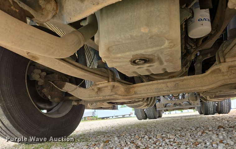 image for item EJ7478 2017 Volvo VNL semi truck