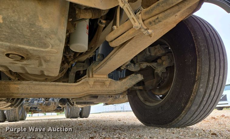 image for item EJ7479 2017 Volvo VNL semi truck