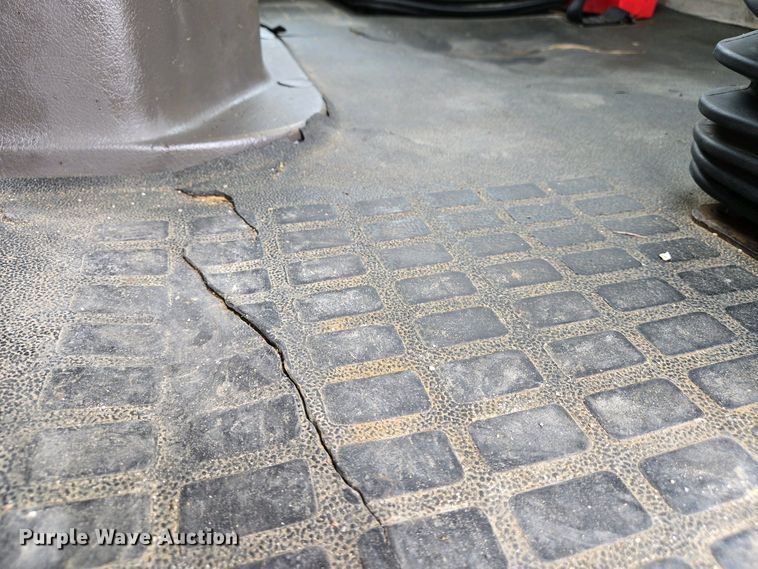 image for item EJ7479 2017 Volvo VNL semi truck