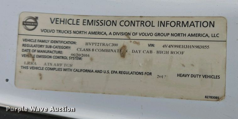 image for item EJ7479 2017 Volvo VNL semi truck