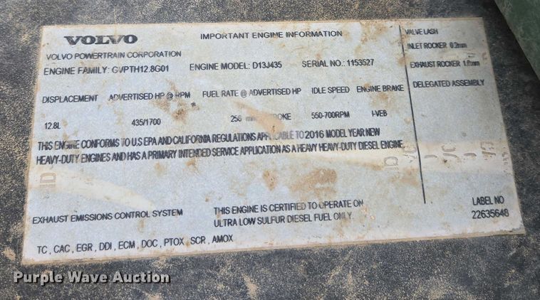 image for item EJ7480 2017 Volvo VNL semi truck