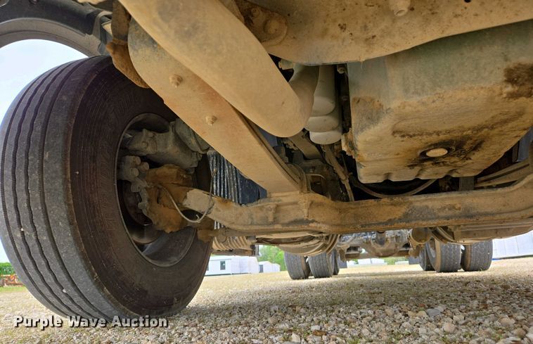 image for item EJ7481 2017 Volvo VNL semi truck