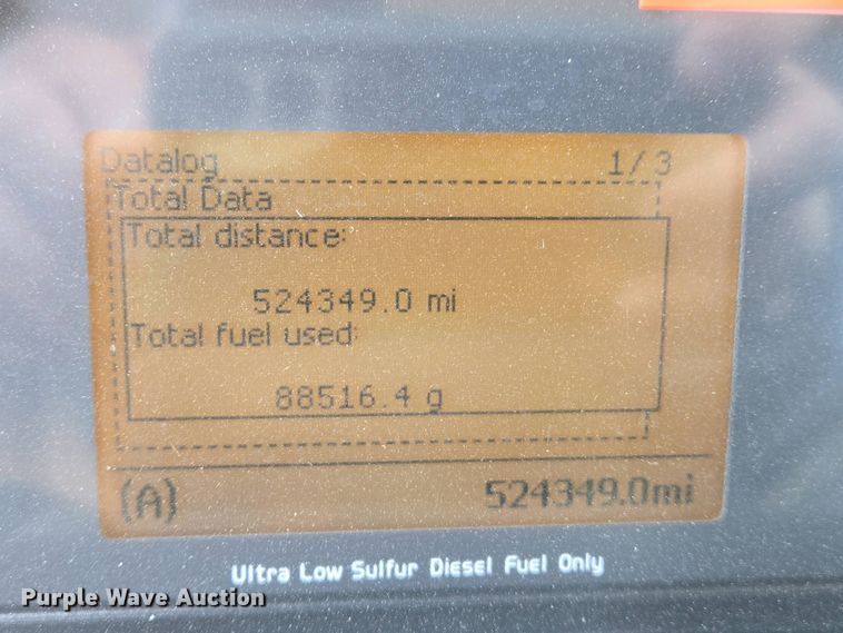 image for item EJ7481 2017 Volvo VNL semi truck