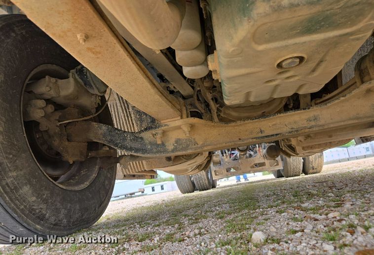 image for item EJ7482 2018 Volvo VNL semi truck