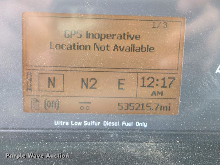 image for item EJ7482 2018 Volvo VNL semi truck