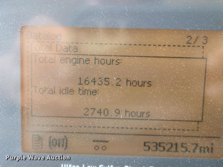 image for item EJ7482 2018 Volvo VNL semi truck