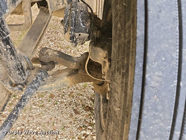 image for item EJ7482 2018 Volvo VNL semi truck