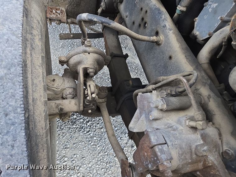 image for item EJ7514 1993 Ford LNT8000 dump truck