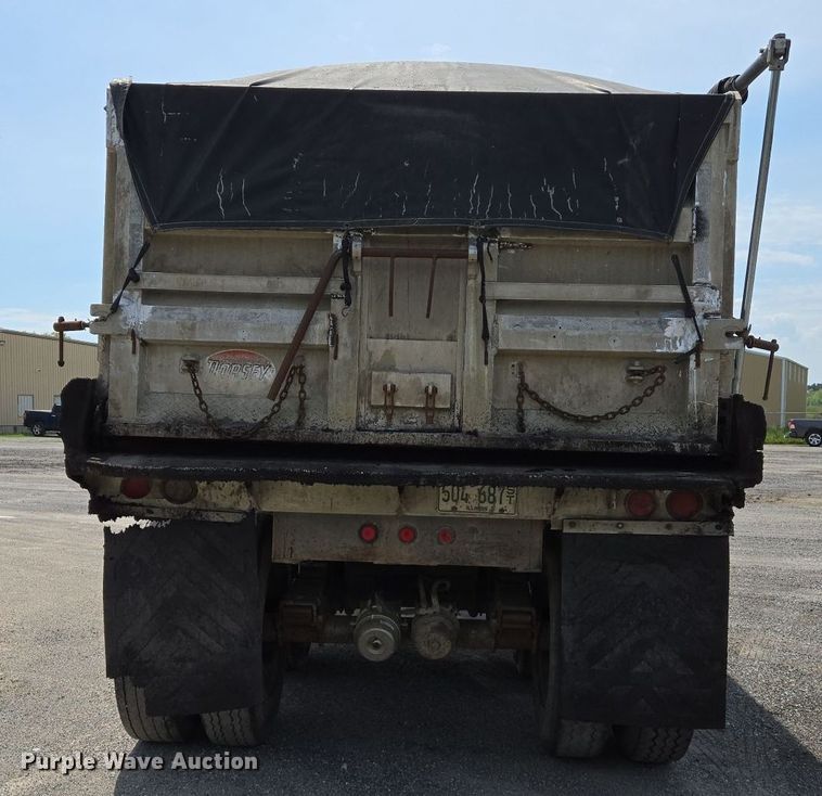 image for item EJ7516 1995 Dorsey 28-DAT end dump trailer