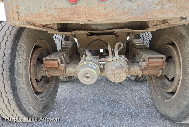 image for item EJ7516 1995 Dorsey 28-DAT end dump trailer