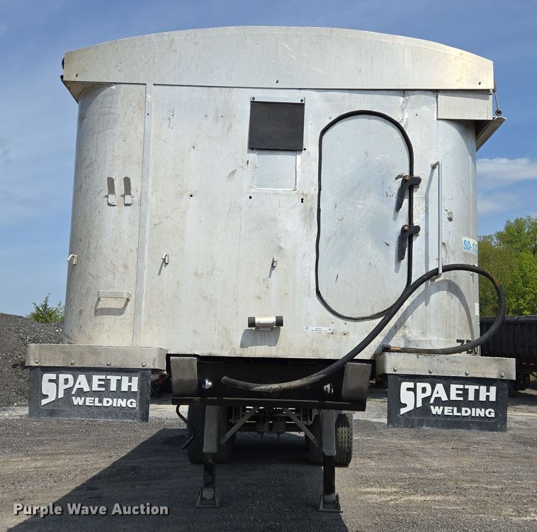 image for item EJ7517 1977 East Trailer end dump trailer