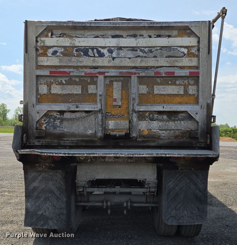 image for item EJ7517 1977 East Trailer end dump trailer