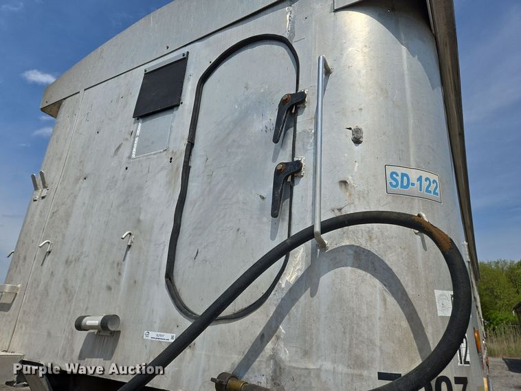 image for item EJ7517 1977 East Trailer end dump trailer