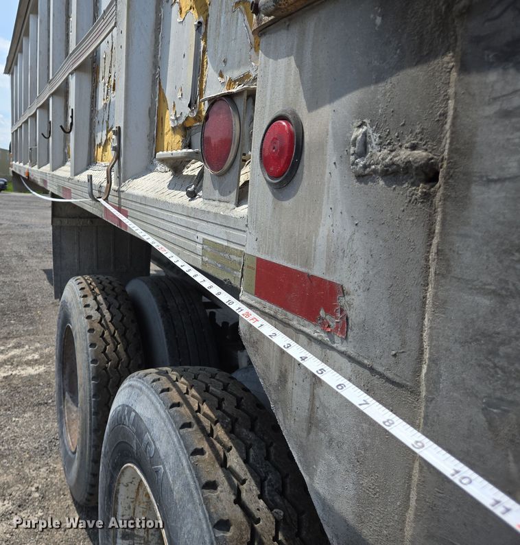 image for item EJ7517 1977 East Trailer end dump trailer