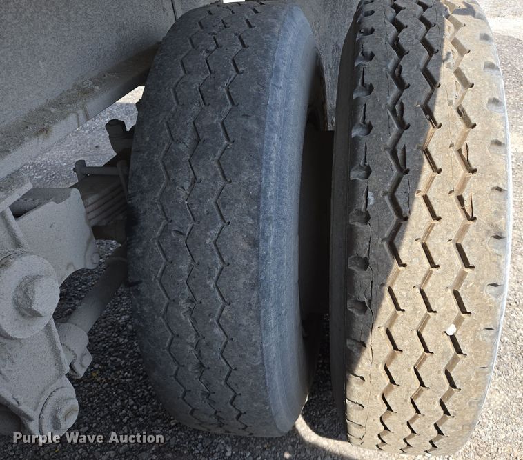 image for item EJ7517 1977 East Trailer end dump trailer