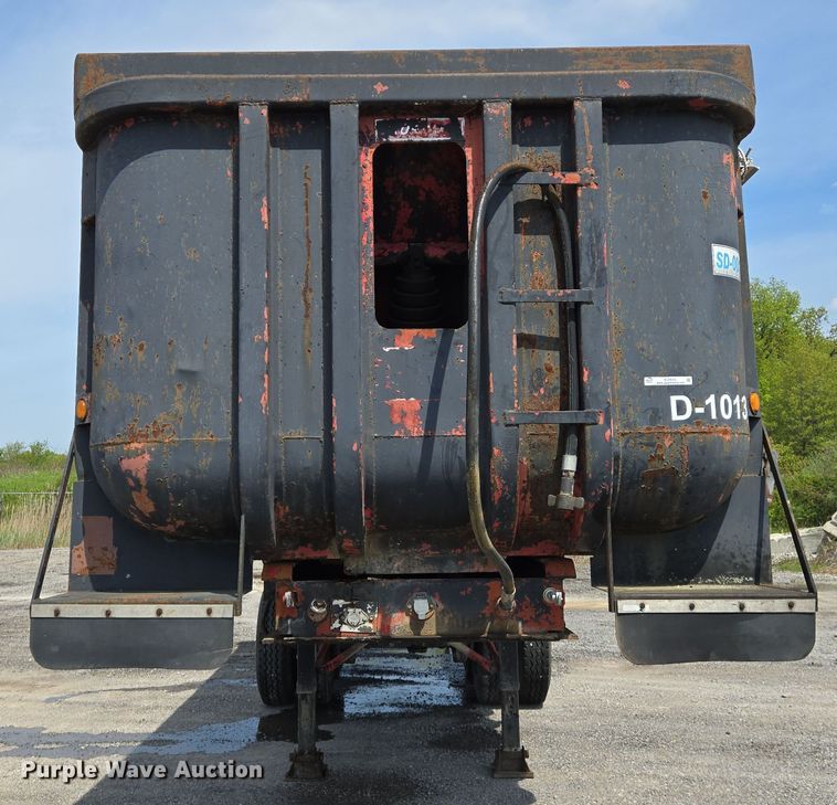 image for item EJ7518 1970 Fruehauf ND1F2-22-7 1/2DB5-24 end dump trailer