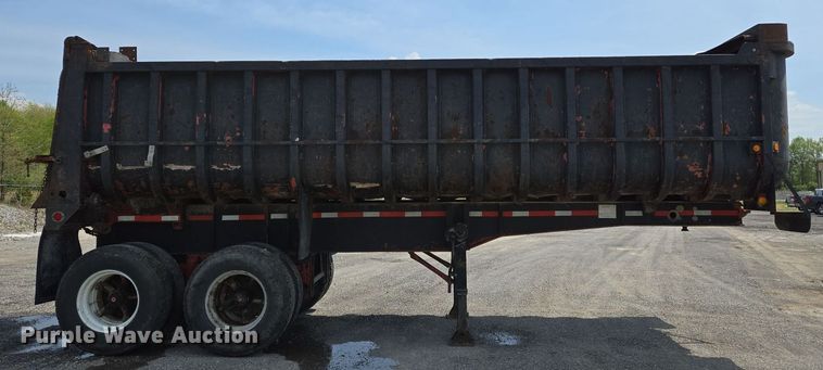 image for item EJ7518 1970 Fruehauf ND1F2-22-7 1/2DB5-24 end dump trailer