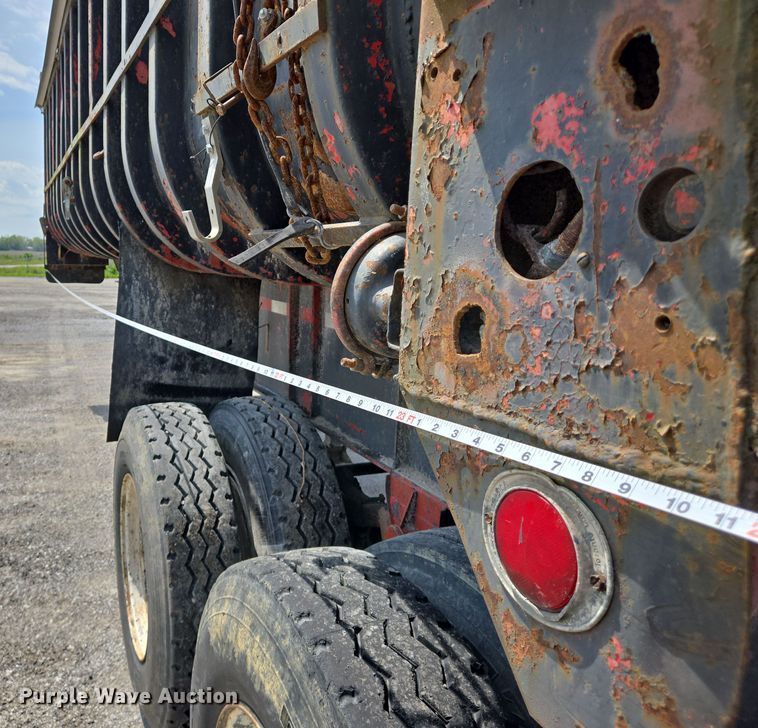 image for item EJ7518 1970 Fruehauf ND1F2-22-7 1/2DB5-24 end dump trailer