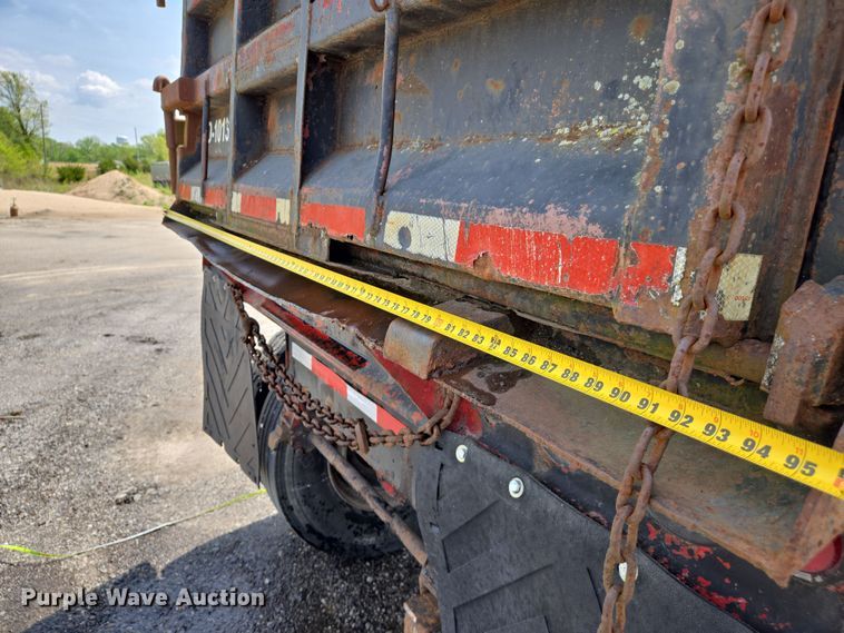 image for item EJ7518 1970 Fruehauf ND1F2-22-7 1/2DB5-24 end dump trailer