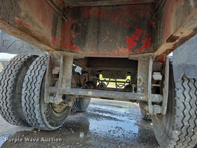 image for item EJ7518 1970 Fruehauf ND1F2-22-7 1/2DB5-24 end dump trailer