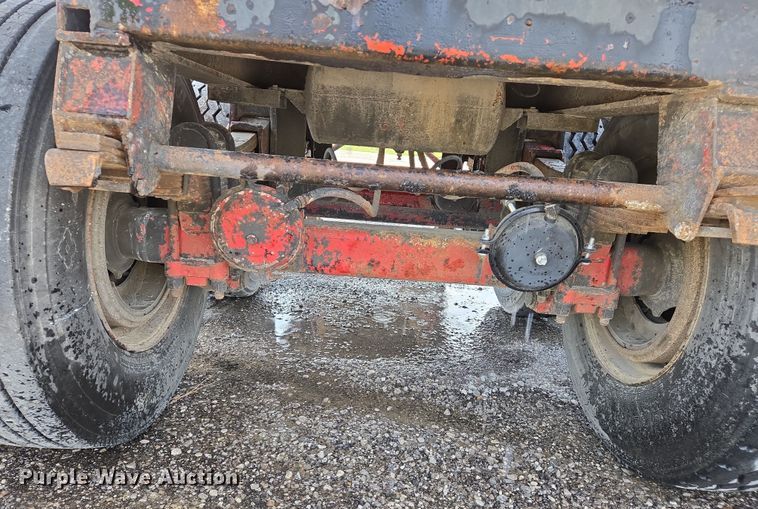 image for item EJ7518 1970 Fruehauf ND1F2-22-7 1/2DB5-24 end dump trailer