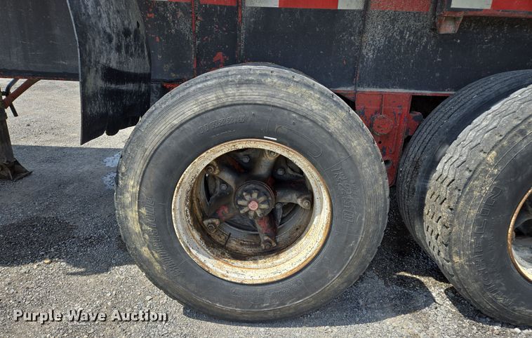 image for item EJ7518 1970 Fruehauf ND1F2-22-7 1/2DB5-24 end dump trailer