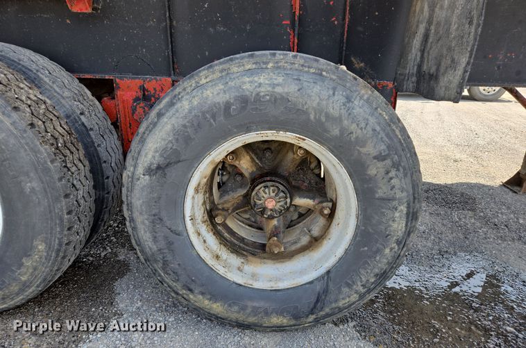 image for item EJ7518 1970 Fruehauf ND1F2-22-7 1/2DB5-24 end dump trailer