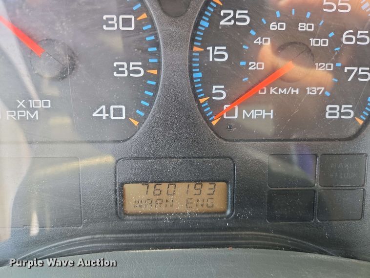 image for item EJ7534 2007 International 8600 semi truck