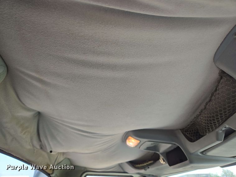 image for item EJ7534 2007 International 8600 semi truck