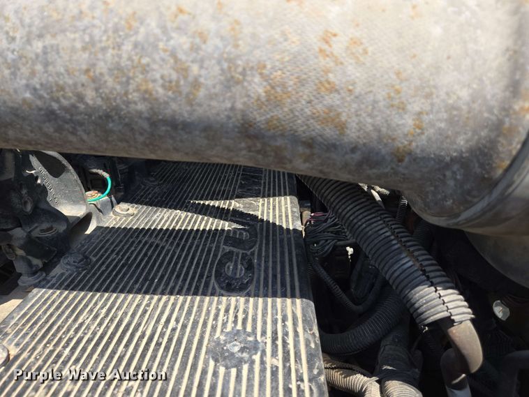 image for item EJ7534 2007 International 8600 semi truck