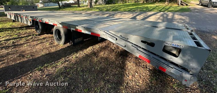 image for item EJ8648 2023 Diamond C SDX216 drop deck equipment trailer