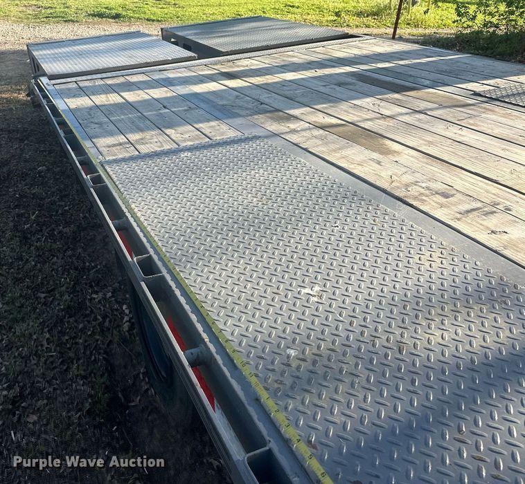 image for item EJ8648 2023 Diamond C SDX216 drop deck equipment trailer