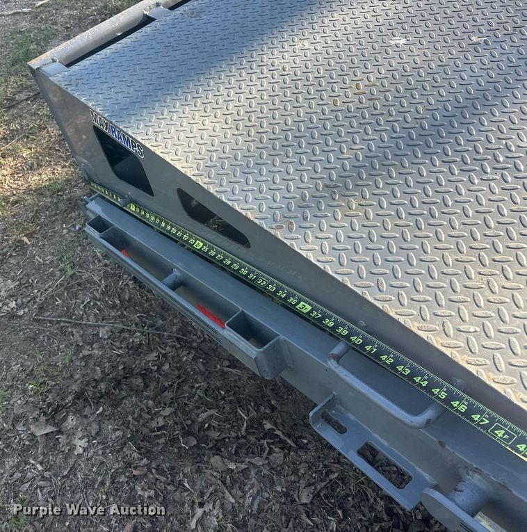 image for item EJ8648 2023 Diamond C SDX216 drop deck equipment trailer