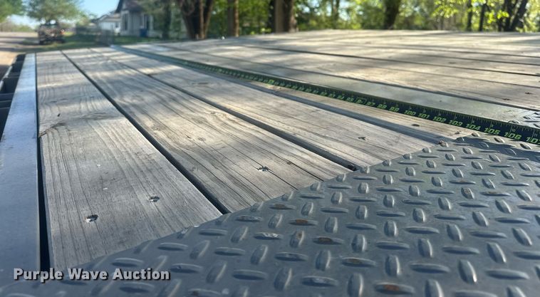 image for item EJ8648 2023 Diamond C SDX216 drop deck equipment trailer