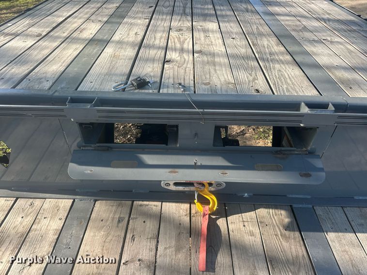 image for item EJ8648 2023 Diamond C SDX216 drop deck equipment trailer