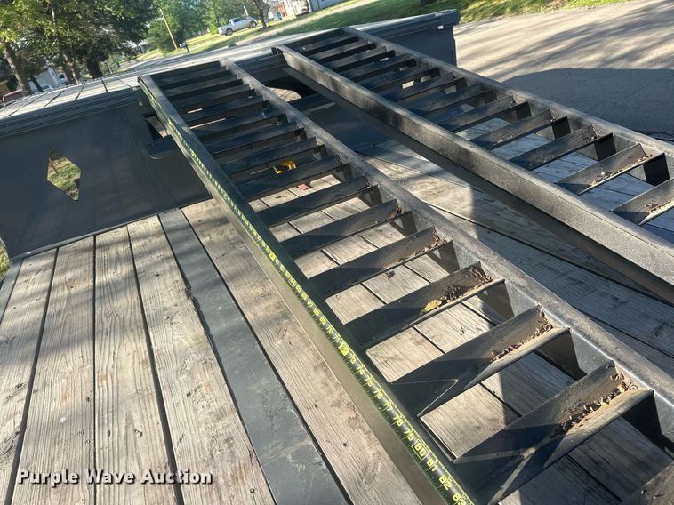 image for item EJ8648 2023 Diamond C SDX216 drop deck equipment trailer