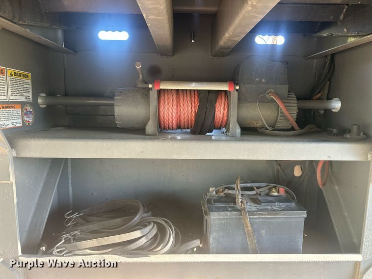 image for item EJ8648 2023 Diamond C SDX216 drop deck equipment trailer