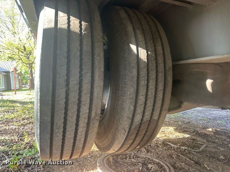 image for item EJ8648 2023 Diamond C SDX216 drop deck equipment trailer