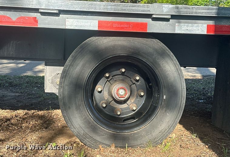 image for item EJ8648 2023 Diamond C SDX216 drop deck equipment trailer