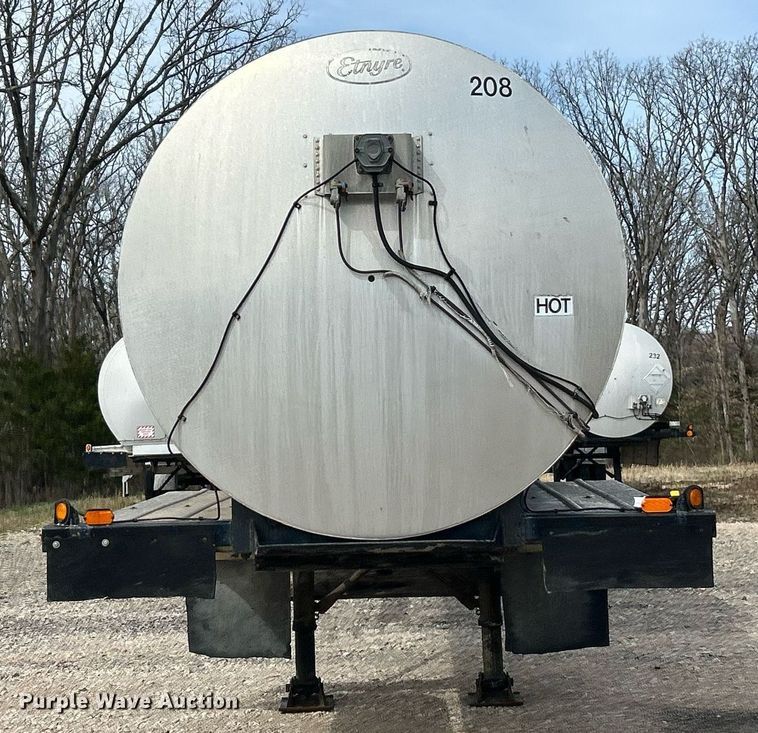 image for item EK2791 1992 Etnyre LWR tank trailer