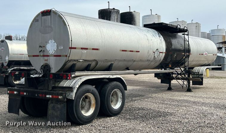image for item EK2791 1992 Etnyre LWR tank trailer