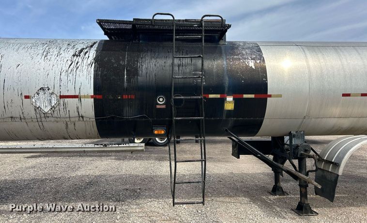 image for item EK2791 1992 Etnyre LWR tank trailer